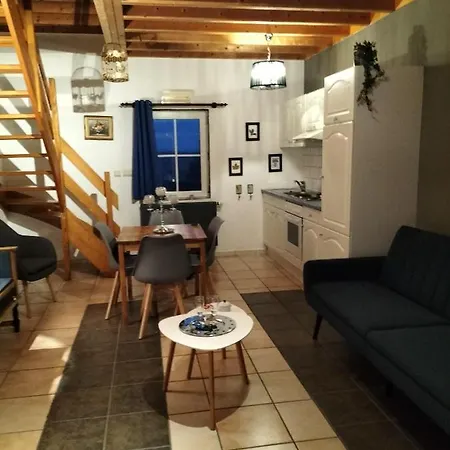 Du Cheval Blanc A Houmont Apartment *